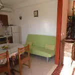 Διαμέρισμα Apartments Holiday *