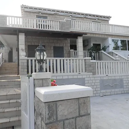 Apartamento Apartments Holiday