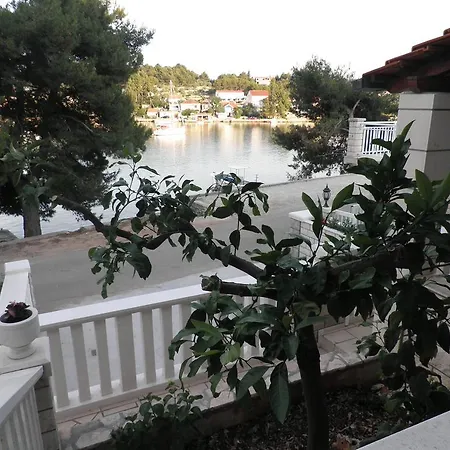 Διαμέρισμα Apartments Holiday *